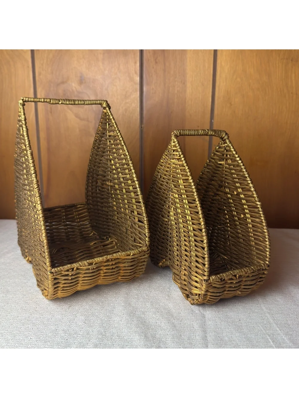 Vintage Wicker Basket Set of 2 Leaf Shape Handled Storage Baskets Boho Decor